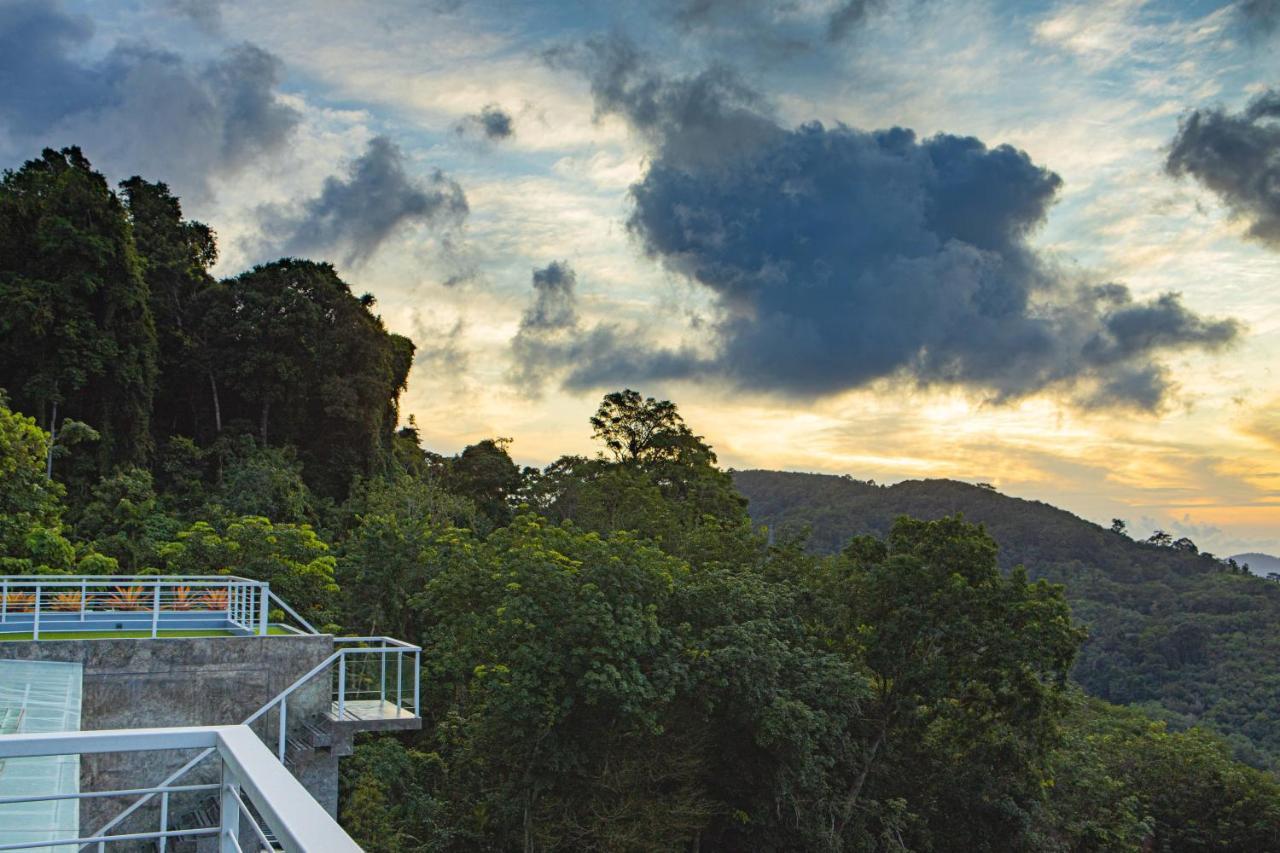 Phuket View Coffee And Resort Chalong Exterior photo