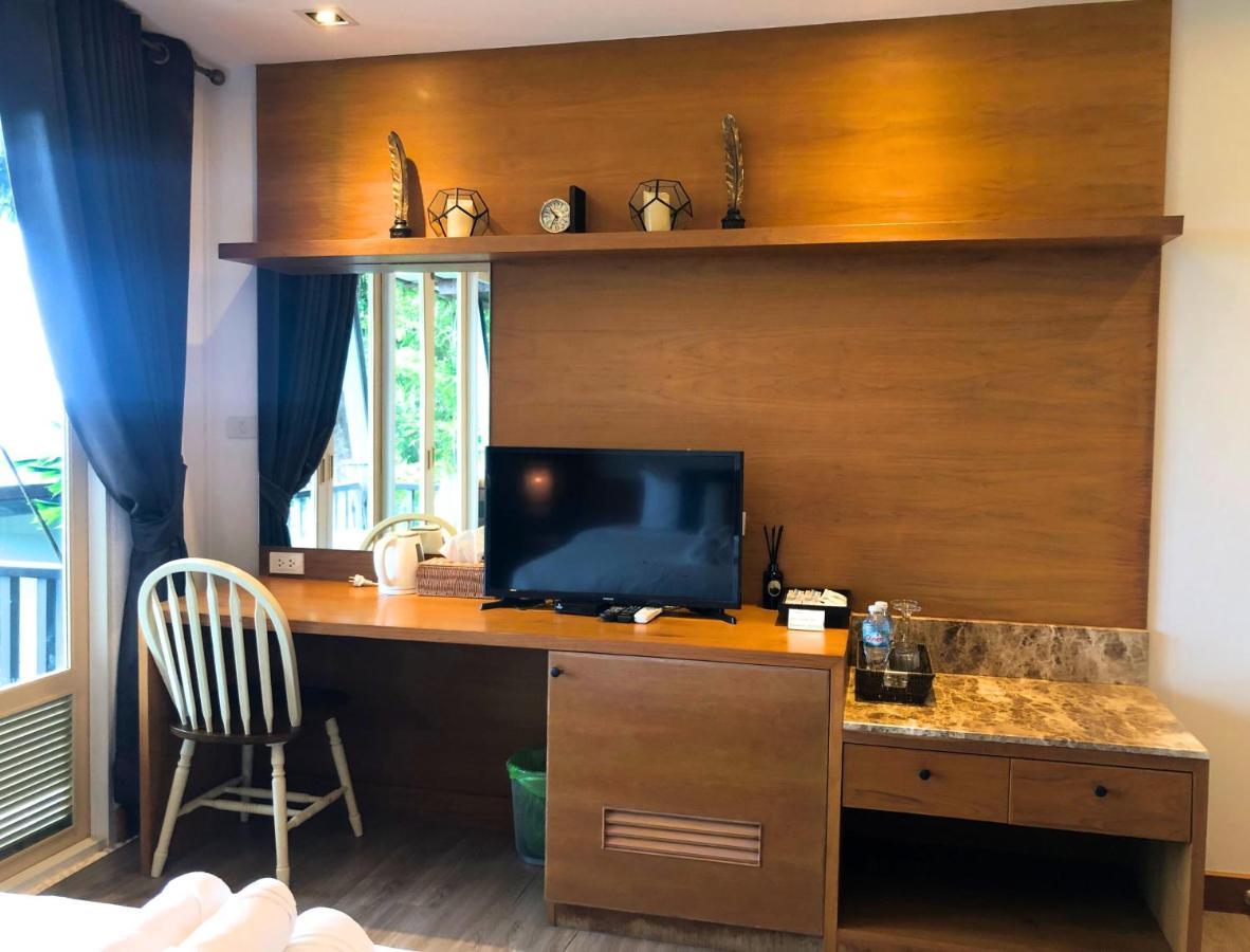 Phuket View Coffee And Resort Chalong Exterior photo